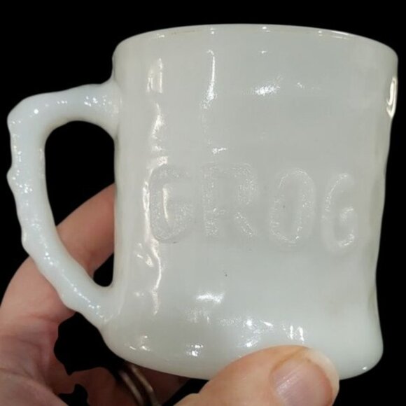 Vintage B.C. Comic GROG Milk Glass Mug Coffee Cup Johnny Hart FIRE KING Set of 2 - Picture 3 of 9